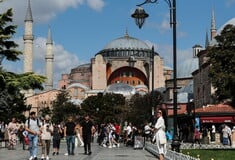 ΑΓΙΑ ΣΟΦΙΑ ΚΩΝΣΤΑΝΤΙΝΟΥΠΟΛΗ ΕΛΛΗΝΕΣ ΤΟΥΡΙΣΤΕΣ