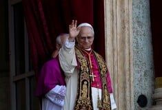 ΠΑΠΑΣ ΛΕΩΝ ΔΙΑΜΑΧΗ ΝΤΟΝΑΛΝΤ ΤΡΑΜΠ