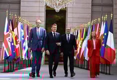 ΕΥΡΩΠΗ ΣΤΕΝΑ ΤΟΥ ΟΡΜΟΥΖ ΙΡΑΝ 