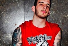 Η σχέση των Ελλήνων με το τατουάζ 