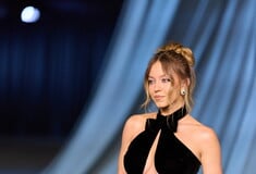 ΔΙΑΒΟΛΟΣ ΦΟΡΑΕΙ ΠΡΑΝΤΑ 2 ΣΙΝΤΝΕΙ ΣΟΥΙΝΙ