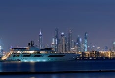 ΚΟΣΜΟΣ ΔΙΣΕΚΑΤΟΜΜΥΡΙΟΥΧΟΙ