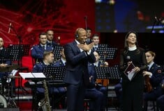 ΕΡΙΚ ΑΝΤΑΜΣ ΑΛΒΑΝΙΑ ΠΟΛΙΤΗΣ