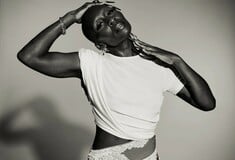 Η Σίνθια Ερίβο θα γίνει Μίριαμ Μακέμπα σε μια ταινία για το Graceland και το απαρτχάιντ