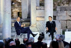 ΚΥΡΙΑΚΟΣ ΜΗΤΣΟΤΑΚΗΣ ΕΜΑΝΟΥΕΛ ΜΑΚΡΟΝ 