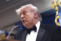 ΝΤΟΝΑΛΝΤ ΤΡΑΜΠ ΠΥΡΟΒΟΛΙΣΜΟΙ ΛΕΥΚΟΣ ΟΙΚΟΣ ΗΠΑ