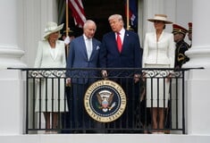 ΝΤΟΝΑΛΝΤ ΤΡΑΜΠ ΒΑΣΙΛΙΑΣ ΚΑΡΟΛΟΣ ΗΠΑ