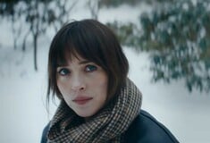 ΝΤΑΚΟΤΑ ΤΖΟΝΣΟΝ ΑΝ ΧΑΘΑΓΟΥΕΪ 