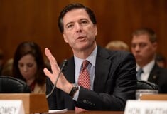 ΤΖΕΙΜΣ ΚΟΜΕΙ FBI ΣΥΛΛΗΨΗ