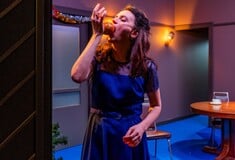 Μια «Κουκλίτσα» που τρώει τα κάδρα