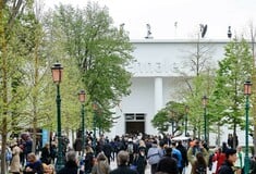 ΜΠΙΕΝΑΛΕ ΒΕΝΕΤΙΑ ΒΡΑΒΕΙΑ ΕΠΙΤΡΟΠΗ ΠΑΡΑΙΤΗΣΗ