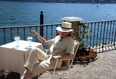 Η Βάσια Κωσταρά με το Bombay Sapphire στο Grand Prix 2026 της E1 στη Villa d’Este