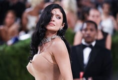 ΚΑΙΛΙ ΤΖΕΝΕΡ MET GALA ΦΡΥΔΙΑ