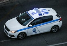 ΣΥΛΛΗΨΗ ΟΠΛΟ ΠΥΡΟΒΟΛΙΣΜΟΣ ΠΑΤΕΡΑΣ ΠΑΙΔΙ