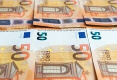 ΕΠΙΔΟΜΑ ΧΗΡΕΣ 300 ΕΥΡΩ