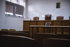 ΘΕΣΣΑΛΟΝΙΚΗ ΓΙΑΤΡΟΣ ΟΓΚΟΛΟΓΟΣ ΑΠΑΤΗ ΚΑΡΚΙΝΟΠΑΘΕΙΣ ΦΑΡΜΑΚΑ ΦΥΛΑΚΙΣΗ