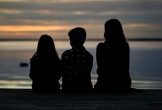 ΑΝΗΛΙΚΑ ΠΑΙΔΙΑ ΑΓΙΟΙ ΑΝΑΡΓΥΡΟΙ 