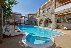 Zefi Hotel & Suites: Η πιο κομψή εμπειρία φιλοξενίας στην καρδιά της Πάρου