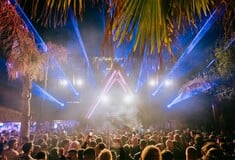 Bolivar Beacch Club - Το πιο ξεχωριστό open-air dancefloor της Αθήνας γράφει ξανά ιστορία!