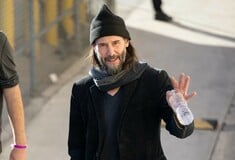Κιάνου Ριβς: Ζητά επιείκεια για τον σκηνοθέτη που πήρε 11 εκατ. δολάρια από το Netflix και δεν τελείωσε ποτέ τη σειρά του