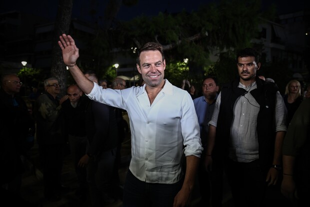 Kανένας δεν αντιμετωπίζει ως πραγματικό πρόεδρο του ΣΥΡΙΖΑ τον Στέφανο  Κασσελάκη | LiFO