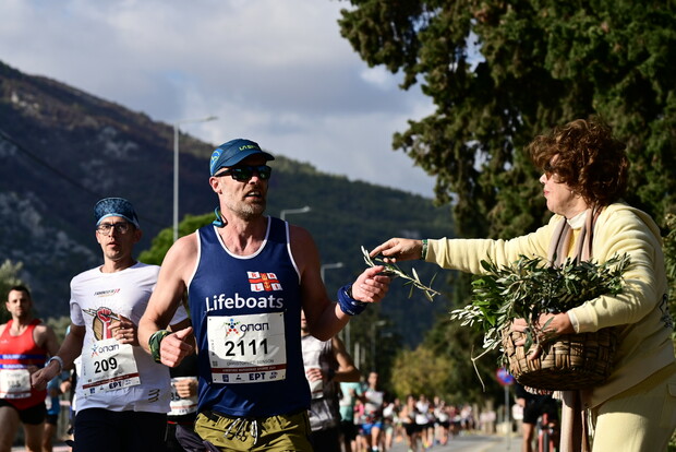 Μαραθώνιος 2024: Οι στιγμές που ξεχώρισαν μέσα από 21 καρέ