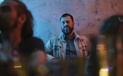 «Νιώσιμο»: Η Ανισόπεδη Ντίσκο μόλις βρήκε ανταγωνιστή