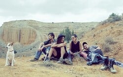 «Sirat», μια εντυπωσιακή, βραδυφλεγής rave τραγωδία