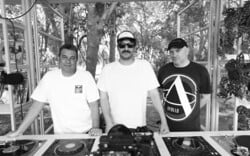 Voltnoi & Quetempo (STEGI.RADIO), Άκης Χοντάσης Επιμέλεια Μουσικού Προγράμματος «Μια ανοιχτή πρόσκληση σε μια μουσική και ιστορική περιπλάνηση»
