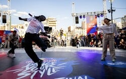 Έλα το Σάββατο 14 Μαΐου στον ελληνικό τελικό του κορυφαίου street dance event, Red Bull Dance Your Style, και ψήφισε τον μεγάλο νικητή.