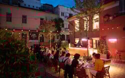 Red Nights by Campari x Pullman Club: Κλείσε θέση για μία βραδιά με signature γεύσεις & Campari cocktails 