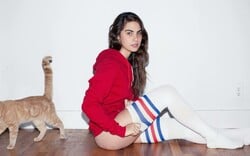 American Apparel: Τα βρόμικα μυστικά της πιο ανατρεπτικής εταιρείας των ’00s