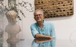 Μιχάλης Ρέππας: «Θέλω να διασκεδάζω. Πέρασα τα 65 και έχει αρχίσει να μη με νοιάζει»