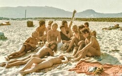 H Mύκονος έγινε ντοκιμαντέρ, η Τζούλια Ρόμπερτς επιστρέφει και για τη Λένι Ρίφενσταλ τελειώνουν οι δικαιολογίες