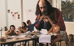 «Η συναρπαστική εξέγερση του Χούλιο Τόγκα» στο Θέατρο Προσκήνιο