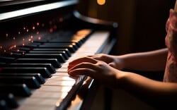 ΤΡΙΠΛΟ ΜΠΕΤΟΒΕΝ: ΒΕΝΓΚΕΡΟΦ, ΙΣΣΕΡΛΙΣ, ΝΤΟΚΟΥ