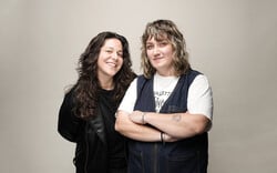 Dievers Party: Πώς δυο φίλες έφτιαξαν τα πιο viral χορευτικά πάρτι της χρονιάς