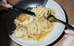 15 εστιατόρια που τρώμε τώρα