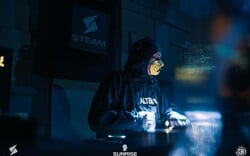 Οι Altern 8 επιστρέφουν στην Αθήνα για ένα επικό rave πάρτι του Sunrise Zone