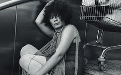 Άζζα του Βλάσση Χρυσικόπουλου: Mια γαζέλα σ’ έναν κόσμο λιονταριών