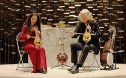 «Σύγχρονη Τροπική Μουσική»: Ross Daly και Κέλυ Θωμά για πρώτη φορά στο Theatre of the No