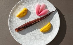 Στο Mylos της Γλυφάδας για ένα από τα καλύτερα ταρτάρ τόνου της πόλης