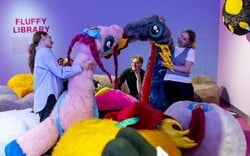 Μια έκθεση αυστηρά ακατάλληλη για ανηλίκους 