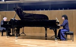 Το ΙΕΜΚ στηρίζει τον κύκλο συναυλιών «Νίκος Σκαλκώτας: Ελληνικοί Χοροί για δύο πιάνα»