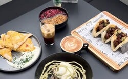 Braxton: Το brunch spot στον Άγιο Δημήτριο που γίνεται εύκολα συνήθεια