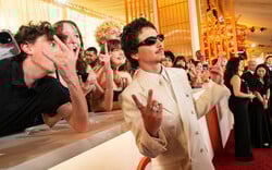 Oscars 2026: Μπηχτή στην αλαζονεία, τιμή σε έναν σπουδαίο δημιουργό