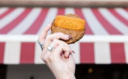 Yum Guilt Free: Το αγαπημένο free guilt pleasure της Γλυφάδας