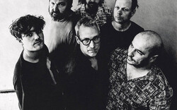 Το ροκ δηλώνει πάντα παρόν μέσα από τις ψυχεδελικές και progressive οπτικές του