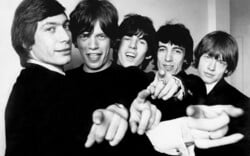 Άσε το κερί να λιώσει: Μια νέα βιογραφία των Rolling Stones 