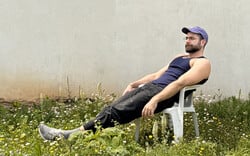 Ένας ύμνος στην καψούρα χωρίς ενοχές και προσχήματα